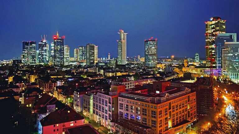 Blick auf die Skyline von Frankfurt. 