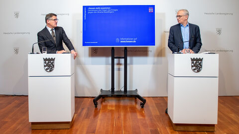 Ministerpräsident Rhein und Wirtschaftsminister Al-Wazir stellen Kampagne "Hessen steht zusammen" vor Ministerpräsident Rhein und Wirtschaftsminister Al-Wazir stellen Kampagne "Hessen steht zusammen" vor