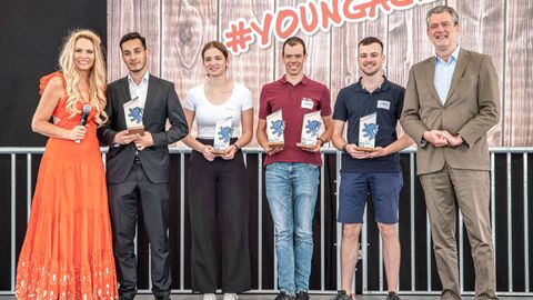 Die Preisträgerinnen und Preisträger des Wettbewerbs #youngagiert wurden am Montag geehrt. Die Preisträgerinnen und Preisträger des Wettbewerbs #youngagiert wurden am Montag geehrt.