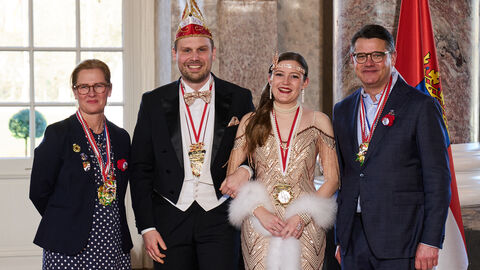 Ministerpräsident Boris Rhein und seine Frau Tanja Raab-Rhein empfangen im Schloss Biebrich Prinz Christian I. und Prinzessin Lisa I. vom Stangenröder Carneval Verein; Christian und Lisa Aff Ministerpräsident Boris Rhein und seine Frau Tanja Raab-Rhein empfangen im Schloss Biebrich Prinz Christian I. und Prinzessin Lisa I. vom Stangenröder Carneval Verein; Christian und Lisa Aff