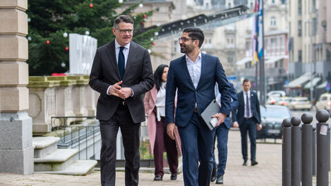 Ministerpräsident Boris Rhein und der stellvertretende Ministerpräsident, Wirtschaftsminister Kaweh Mansoori Ministerpräsident Boris Rhein und der stellvertretende Ministerpräsident, Wirtschaftsminister Kaweh Mansoori