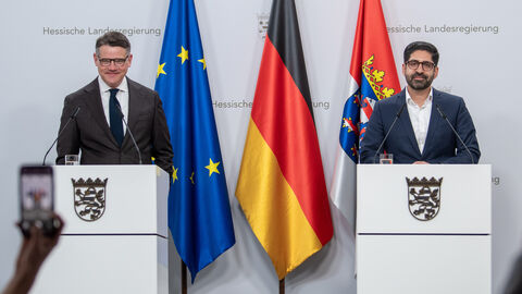Ministerpräsident Boris Rhein und der stellvertretende Ministerpräsident, Wirtschaftsminister Kaweh Mansoori Ministerpräsident Boris Rhein und der stellvertretende Ministerpräsident, Wirtschaftsminister Kaweh Mansoori