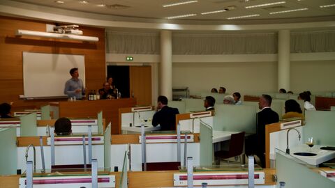 Ein Hörsaal des Instituts des Sciences de la Vigne et du Vin Ein Hörsaal des Instituts des Sciences de la Vigne et du Vin