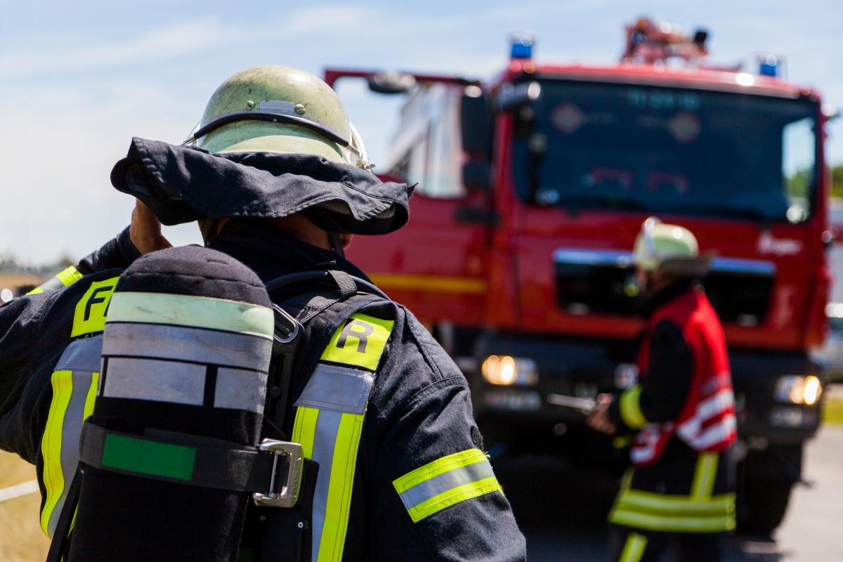 Land Stärkt Katastrophenschutz Mit Kran-Fahrzeugen Für 4,2 Millionen ...